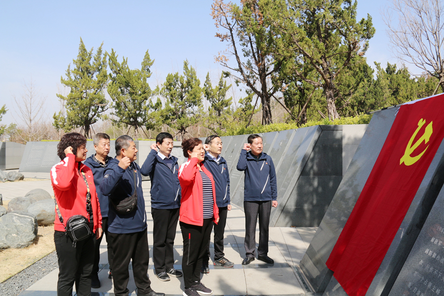 枣庄 清明活动2_副本.jpg